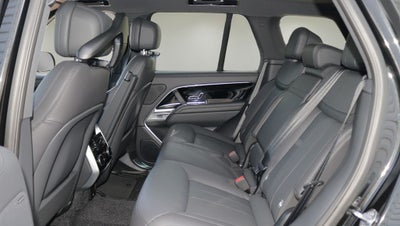 2026 Land Rover Range Rover SE