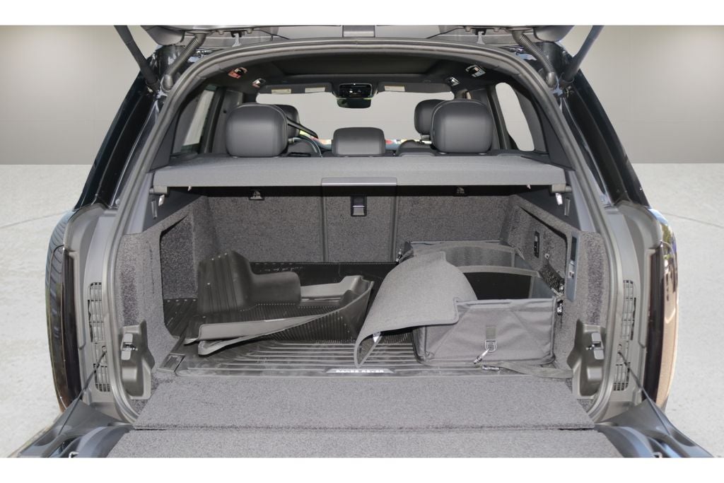 2026 Land Rover Range Rover SE