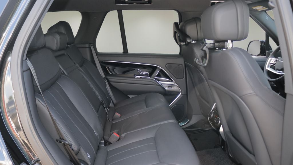 2026 Land Rover Range Rover SE