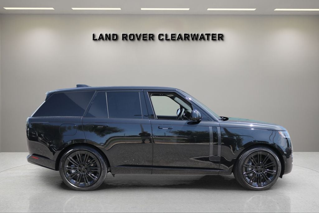 2026 Land Rover Range Rover SE