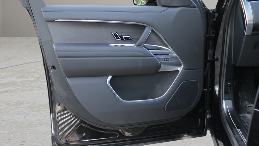 2026 Land Rover Range Rover SE