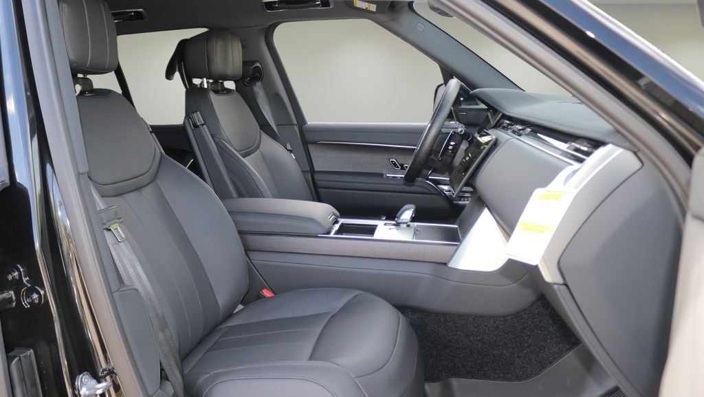 2026 Land Rover Range Rover SE