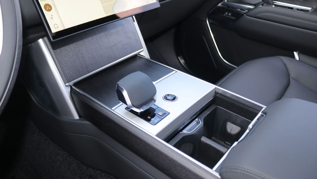2026 Land Rover Range Rover SE