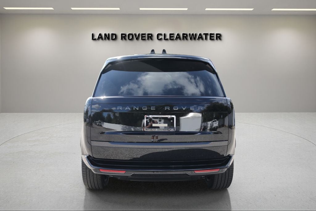 2026 Land Rover Range Rover SE