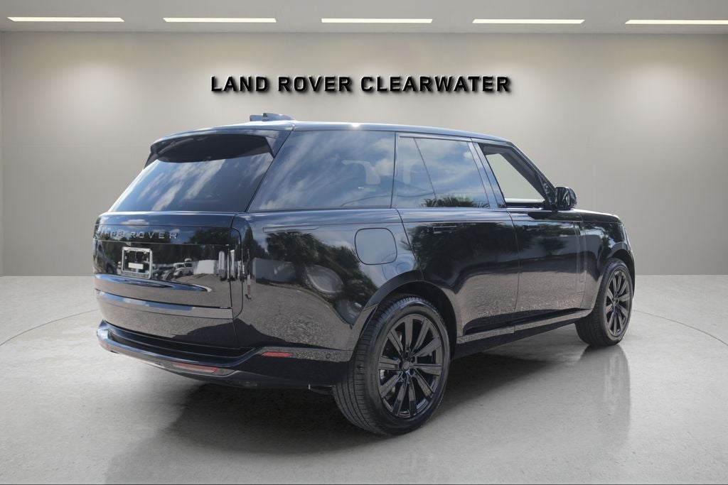 2026 Land Rover Range Rover SE