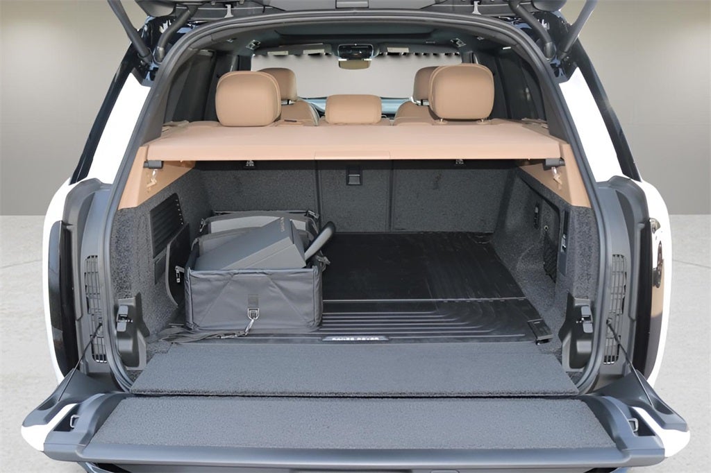 2026 Land Rover Range Rover SE