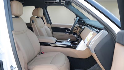 2026 Land Rover Range Rover SE