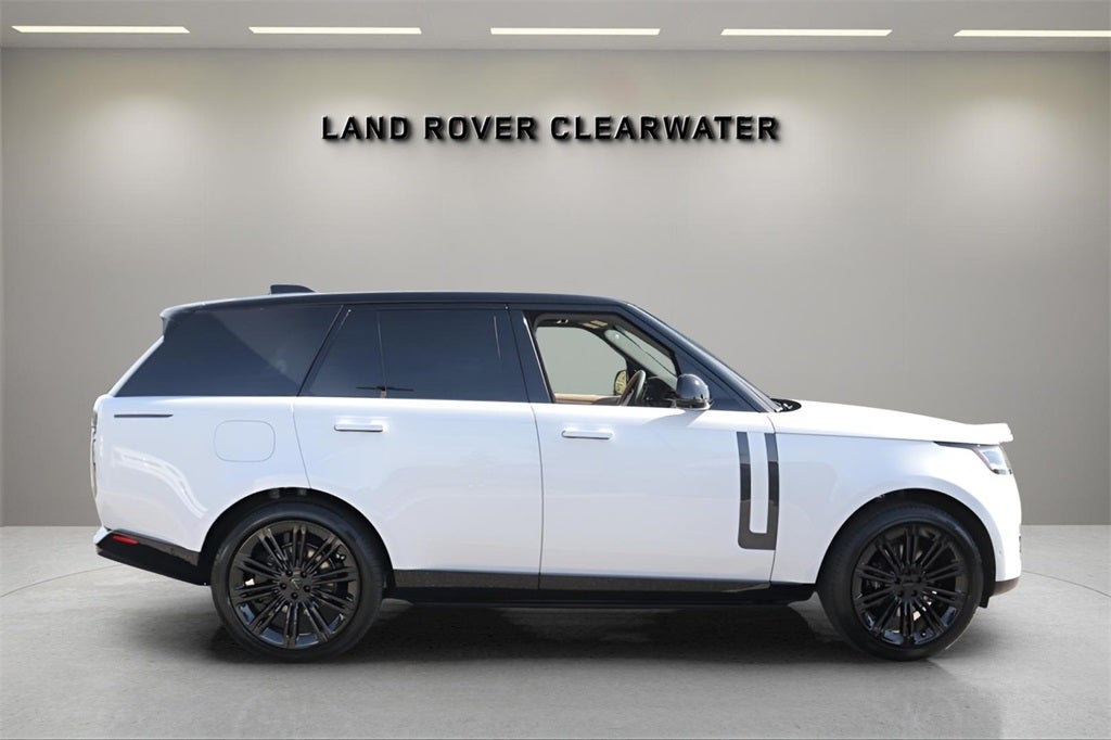 2026 Land Rover Range Rover SE