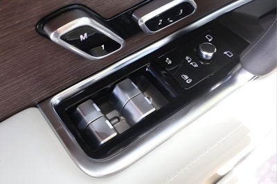 2026 Land Rover Range Rover SE
