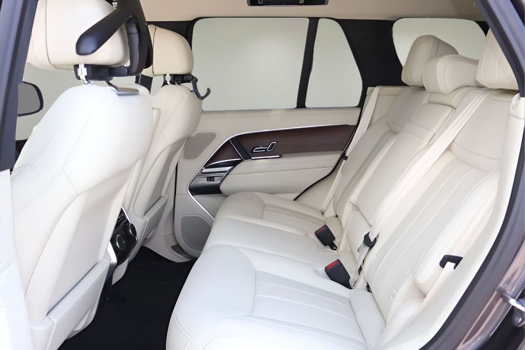2026 Land Rover Range Rover SE