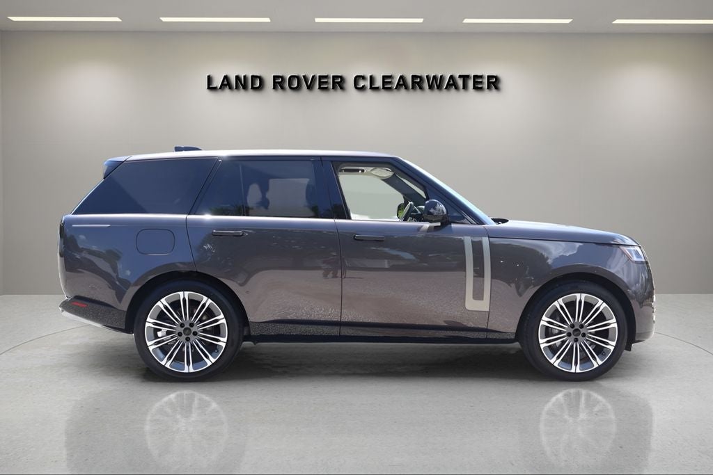 2026 Land Rover Range Rover SE