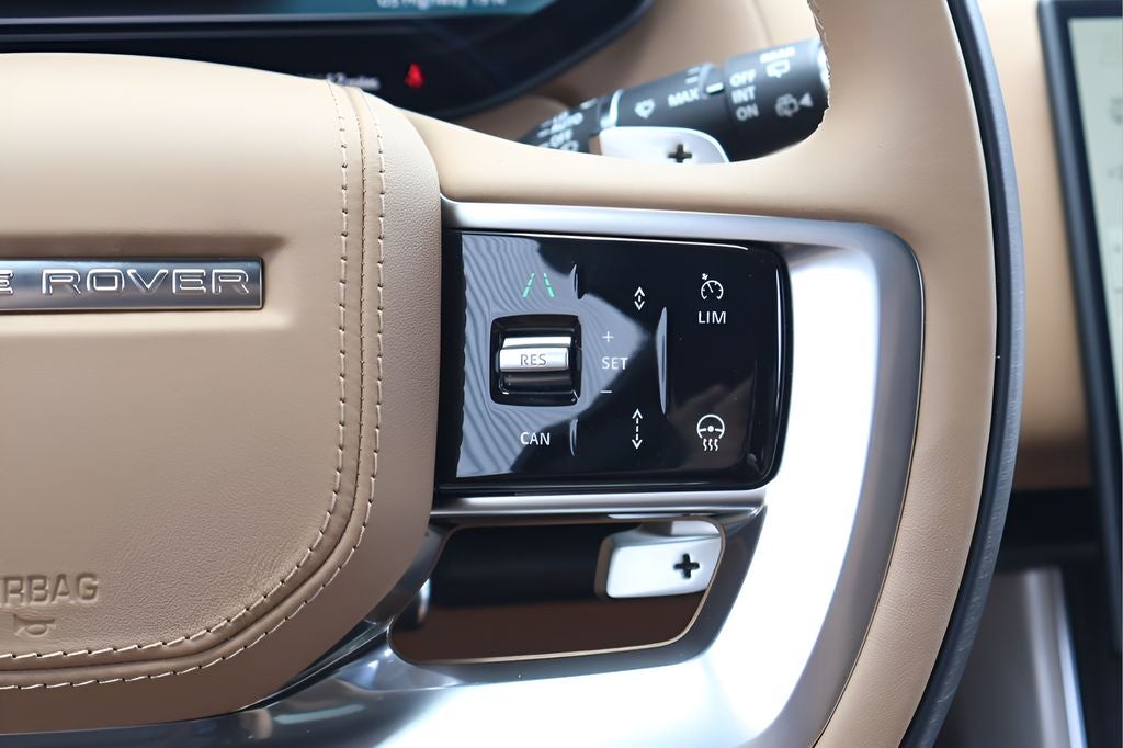 2026 Land Rover Range Rover SE