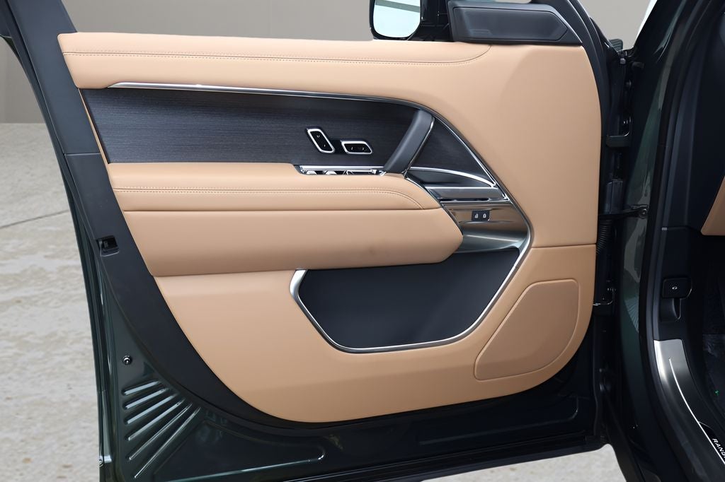 2026 Land Rover Range Rover SE