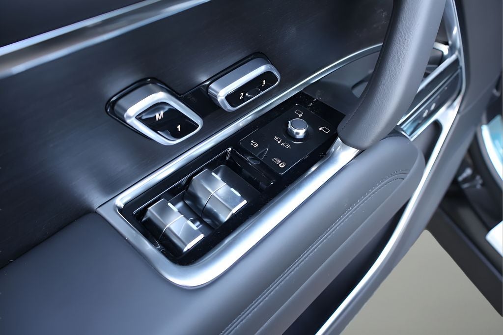 2026 Land Rover Range Rover SE