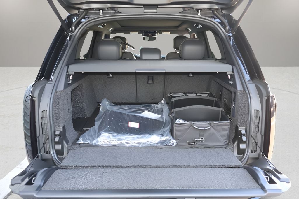 2026 Land Rover Range Rover SE