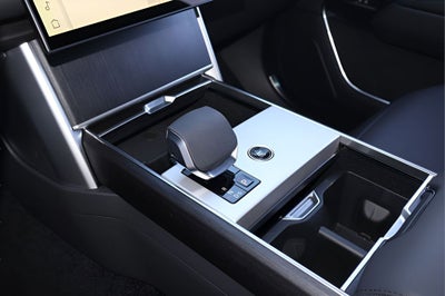 2026 Land Rover Range Rover SE