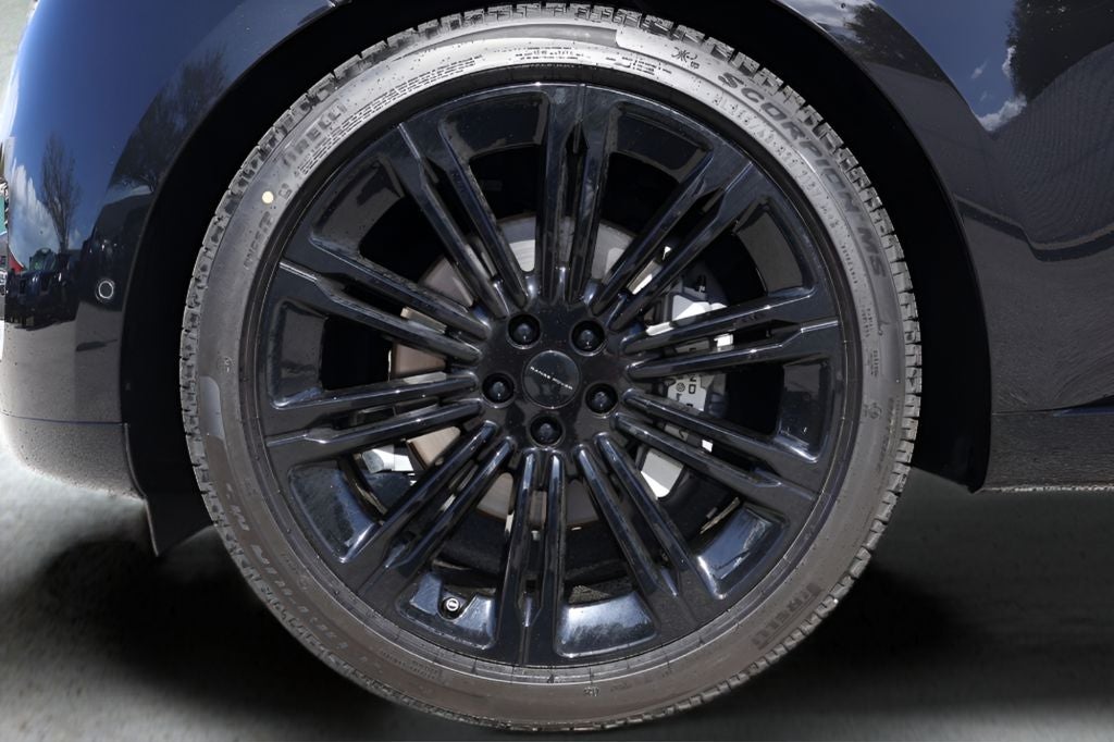 2026 Land Rover Range Rover SE