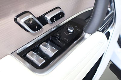 2026 Land Rover Range Rover SE