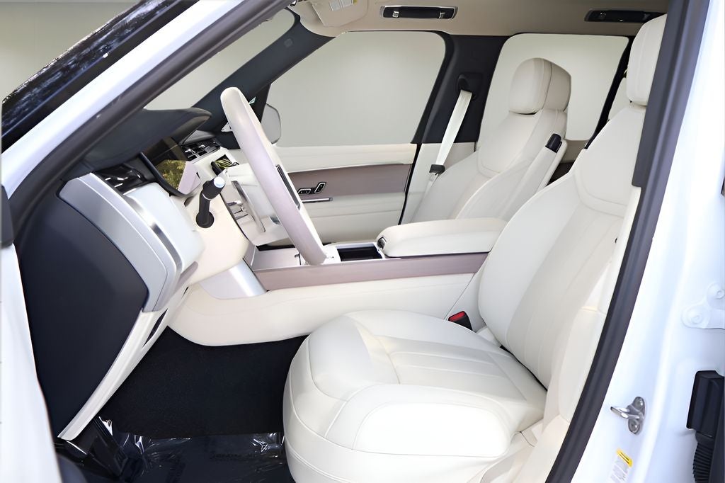 2026 Land Rover Range Rover SE
