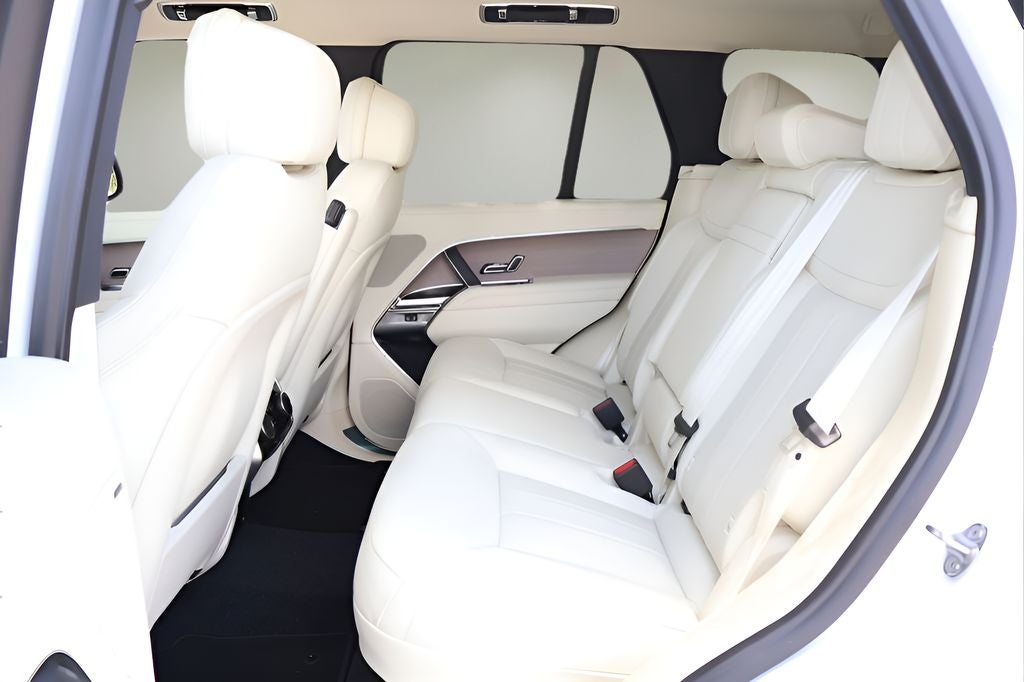2026 Land Rover Range Rover SE