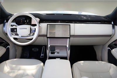 2026 Land Rover Range Rover SE