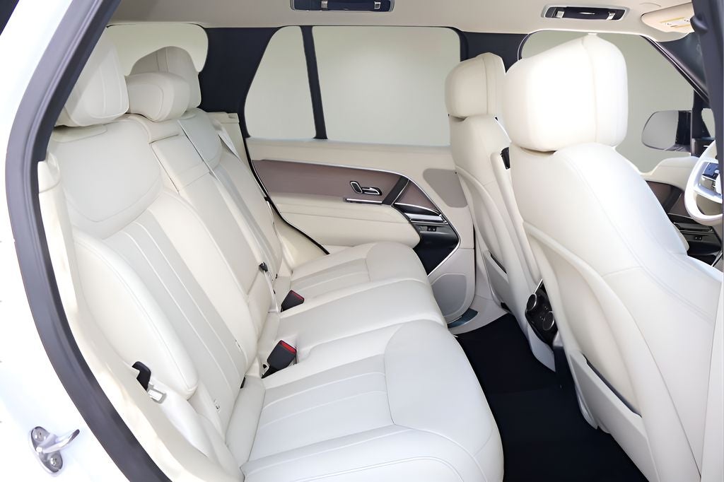 2026 Land Rover Range Rover SE