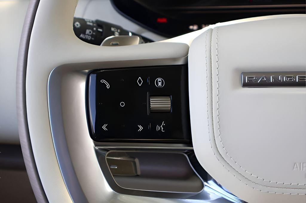 2026 Land Rover Range Rover SE