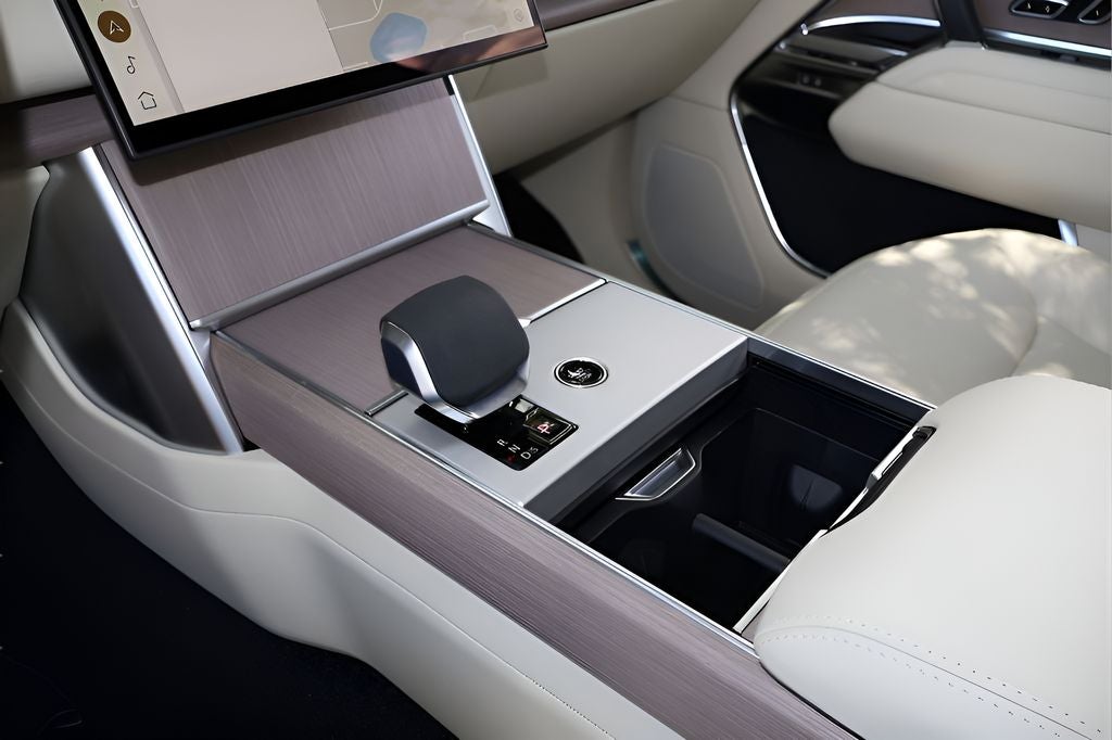 2026 Land Rover Range Rover SE