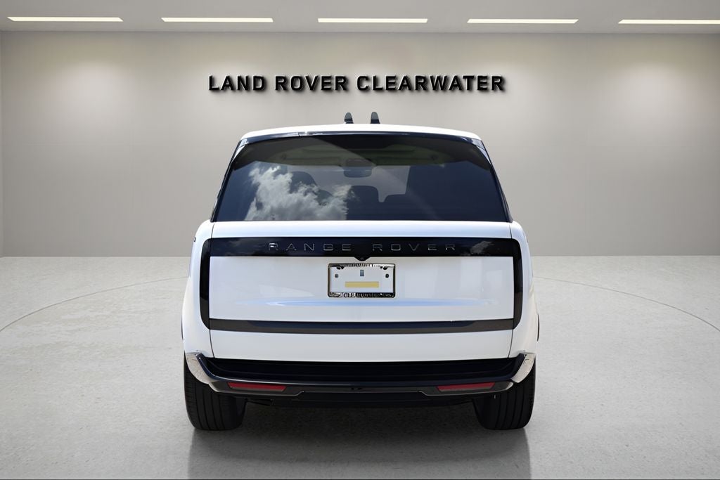 2026 Land Rover Range Rover SE