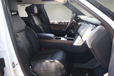 2026 Land Rover Range Rover SE