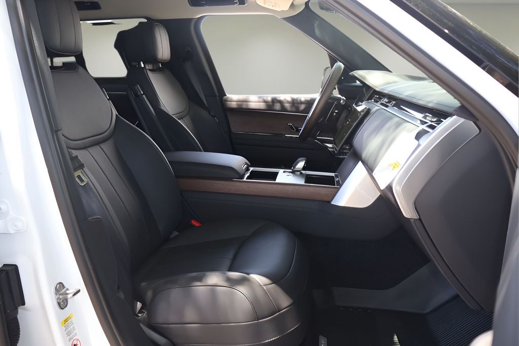 2026 Land Rover Range Rover SE