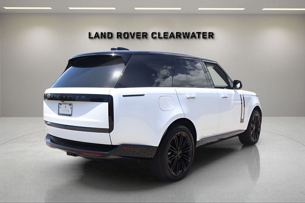 2026 Land Rover Range Rover SE