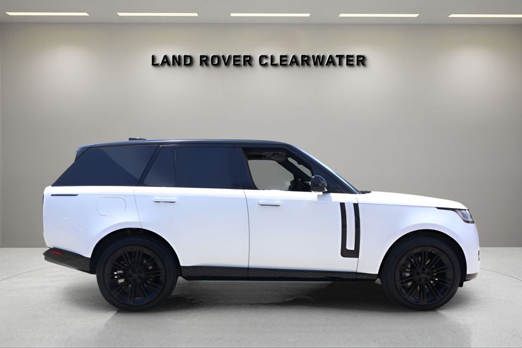 2026 Land Rover Range Rover SE