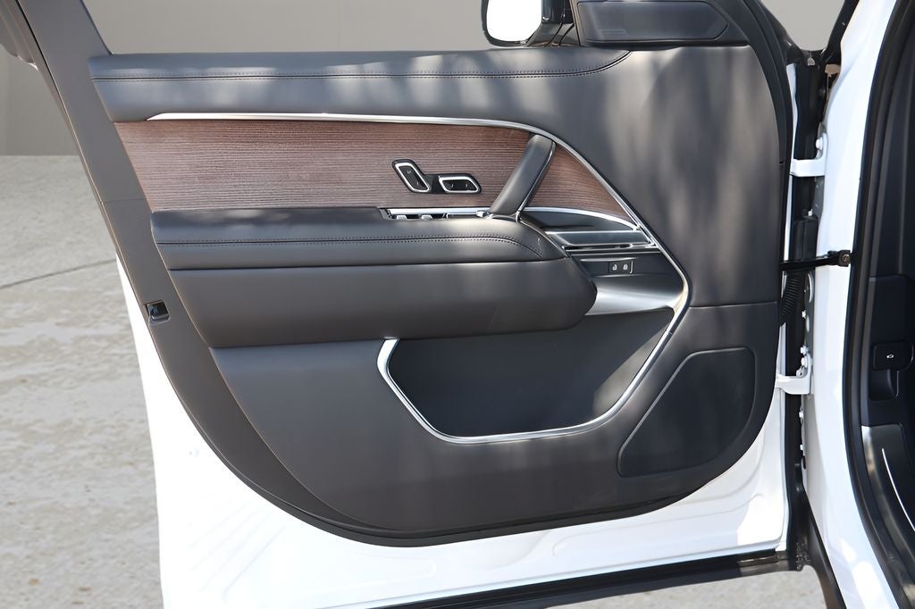 2026 Land Rover Range Rover SE