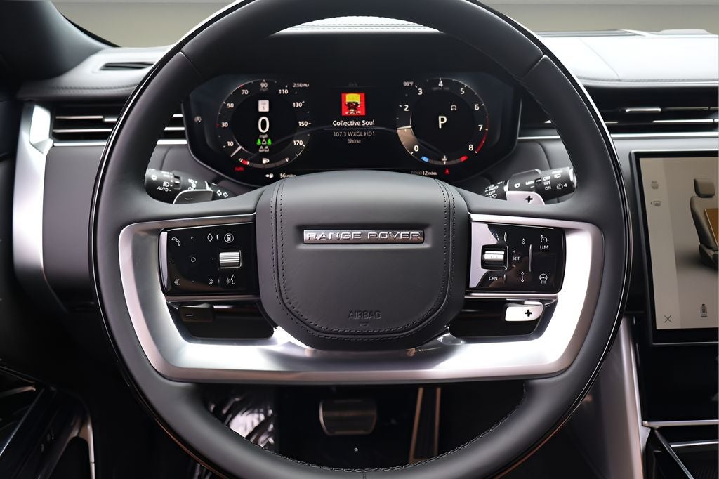 2026 Land Rover Range Rover SE LWB