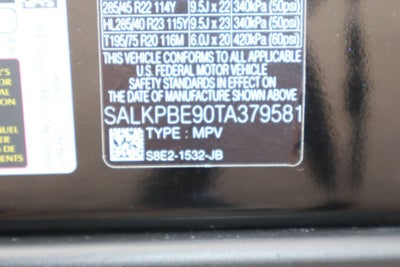 2026 Land Rover Range Rover SE LWB