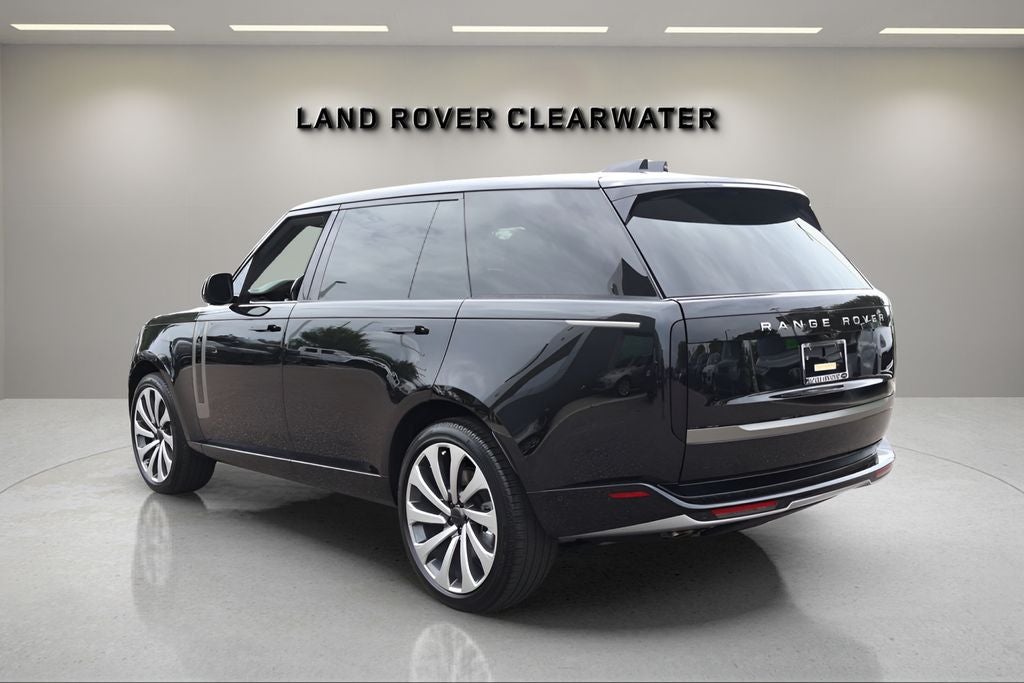 2026 Land Rover Range Rover SE LWB