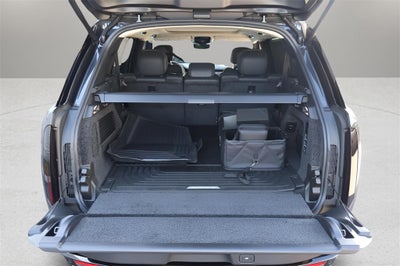 2026 Land Rover Range Rover SE LWB