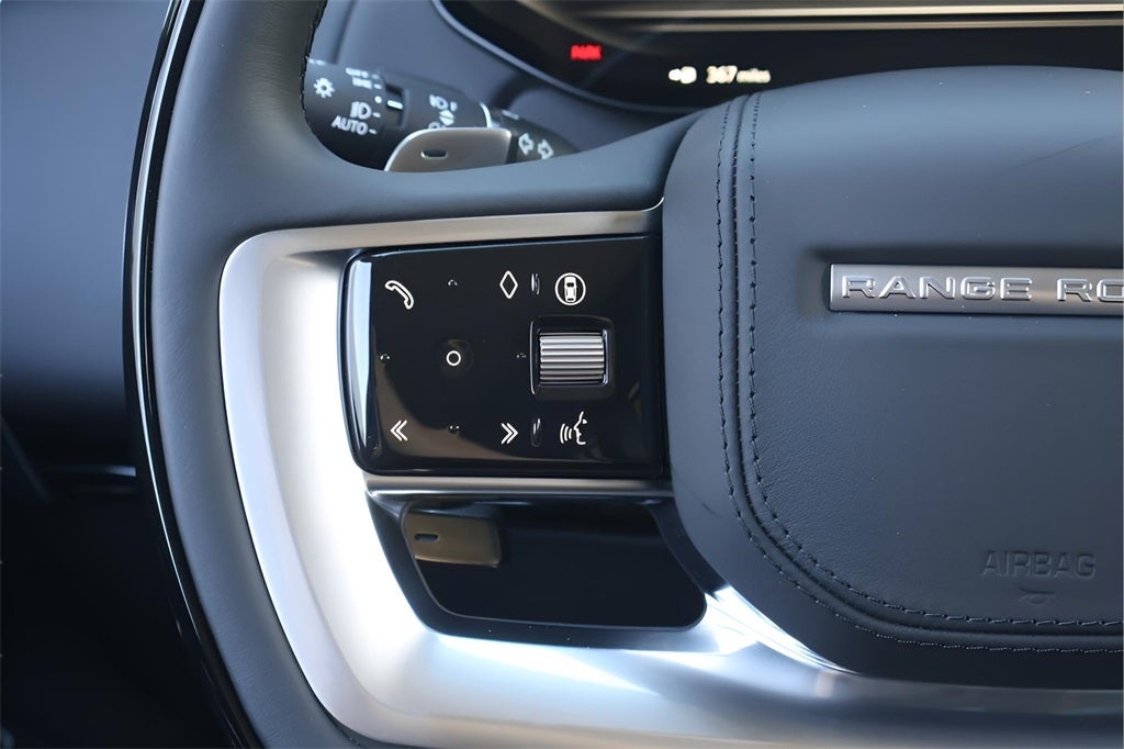 2026 Land Rover Range Rover SE LWB