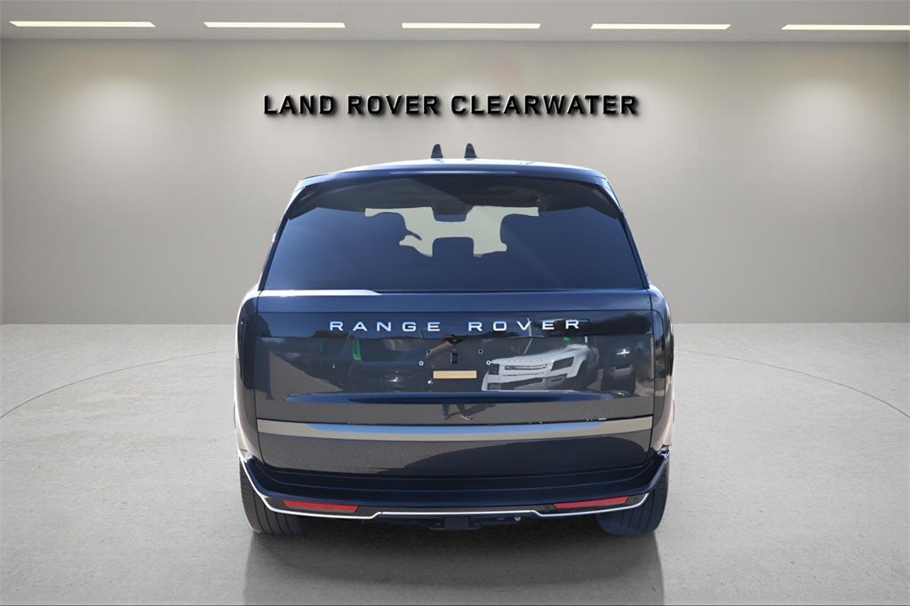 2026 Land Rover Range Rover SE LWB