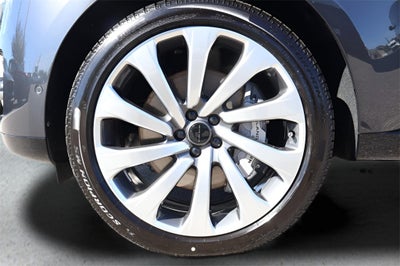 2026 Land Rover Range Rover SE LWB