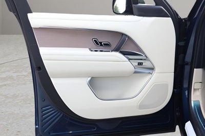 2026 Land Rover Range Rover SE LWB