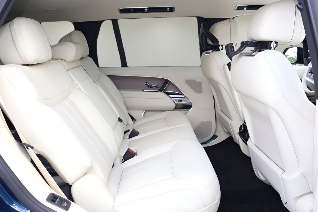 2026 Land Rover Range Rover SE LWB