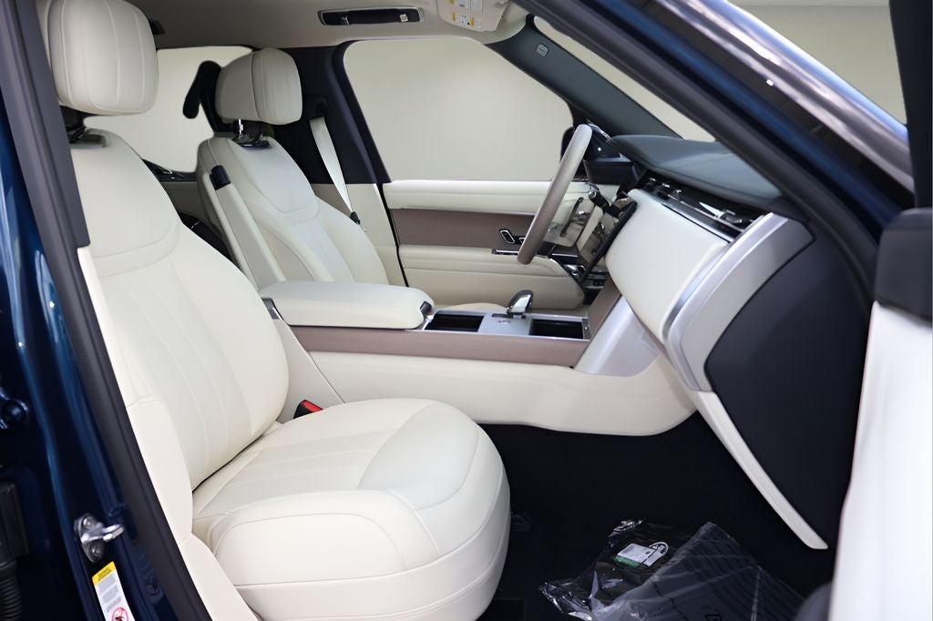 2026 Land Rover Range Rover SE LWB