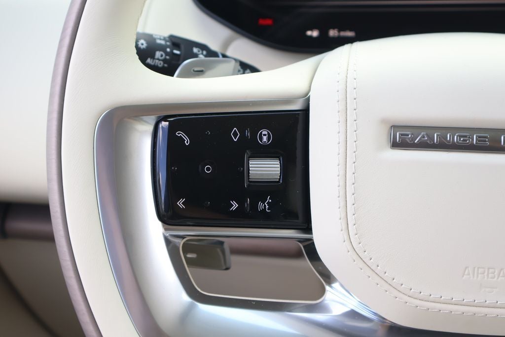 2026 Land Rover Range Rover SE LWB