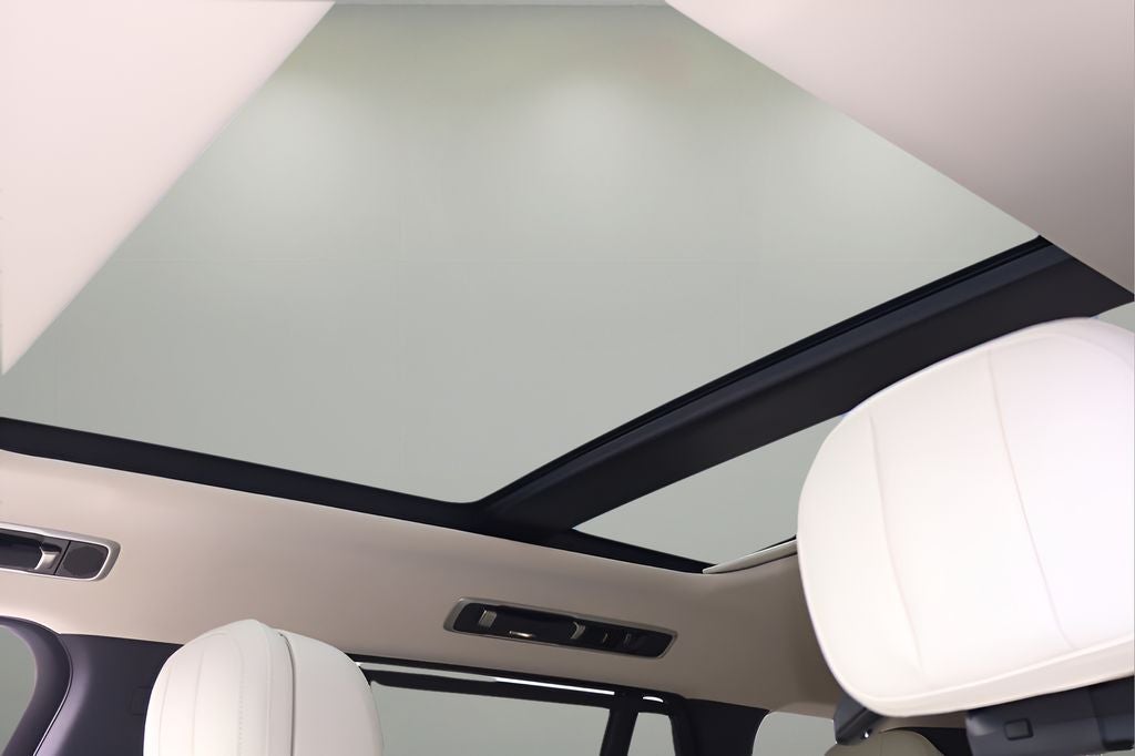 2026 Land Rover Range Rover SE LWB