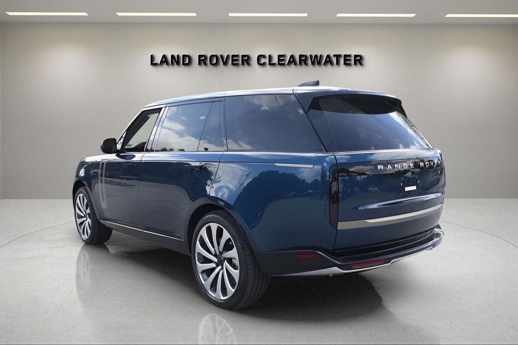 2026 Land Rover Range Rover SE LWB