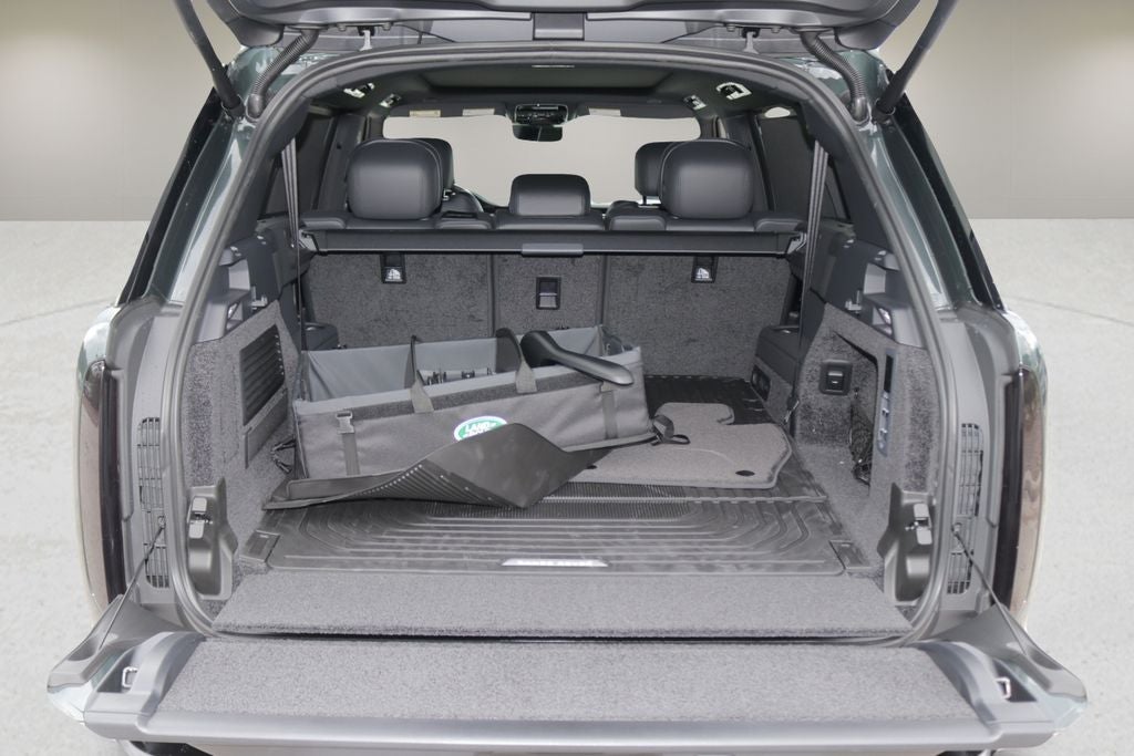 2026 Land Rover Range Rover SE LWB