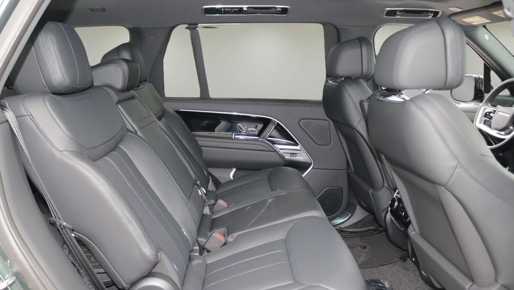 2026 Land Rover Range Rover SE LWB