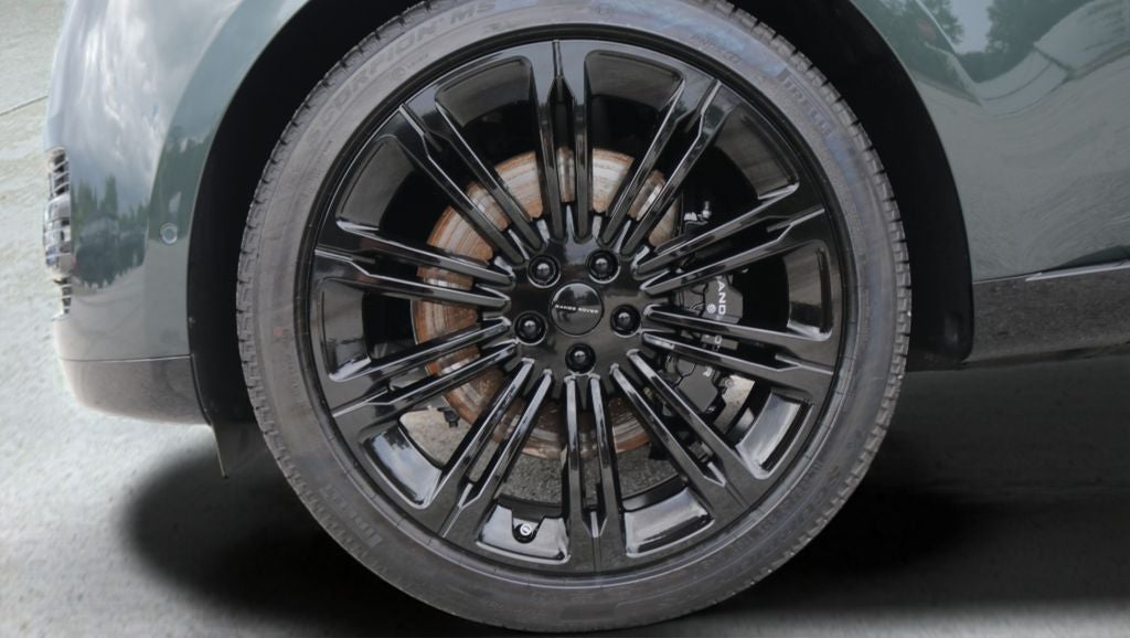 2026 Land Rover Range Rover SE LWB
